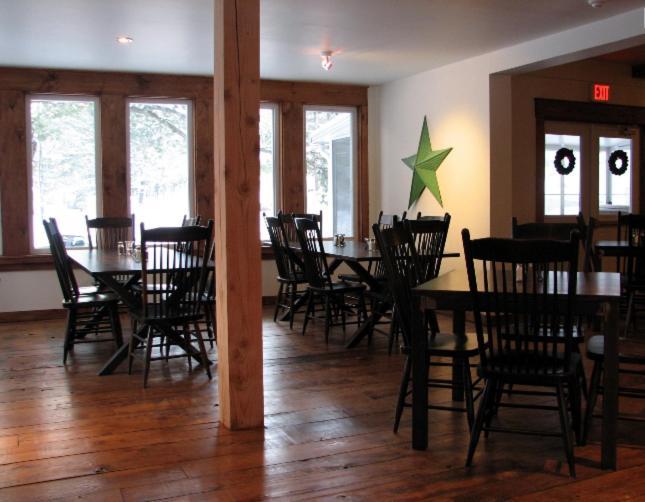 Pine Lodge Muskoka Huntsville Exteriör bild